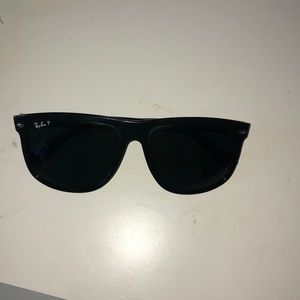 Authentic classic Justin black polarized ray bans